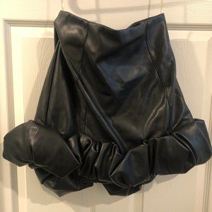 'DARYA' BLACK VEGAN LEATHER RUFFLE MINI SKIRT
